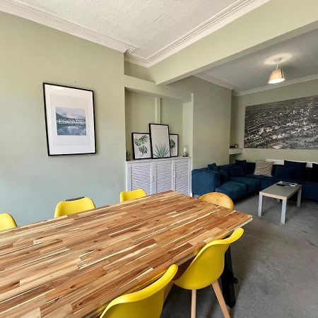 Edwardian City Centre House For Big Groups, Offroad Parking & Hot Tub! Cardiff Exterior foto